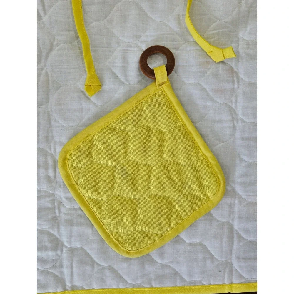 RARE VTG 77 Cottagecore Corning Ware Wild Flower Quilted Apron-Pot Holder Set 3